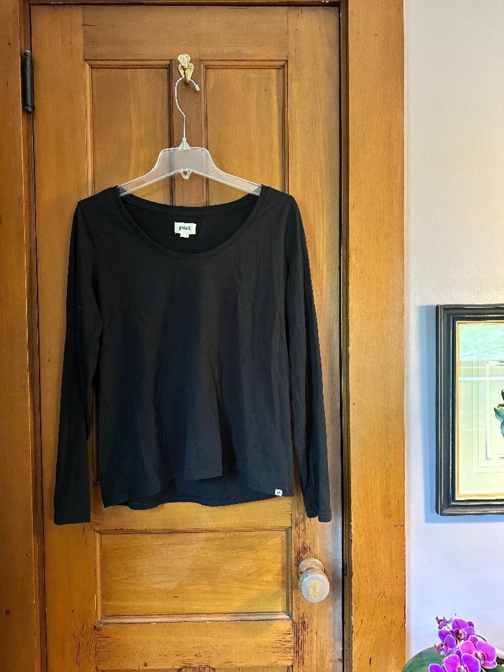 Organic cotton long-sleeved tee